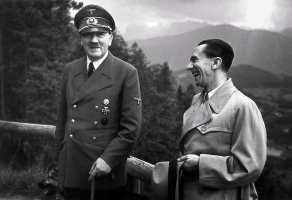 히틀러와 괴벨스