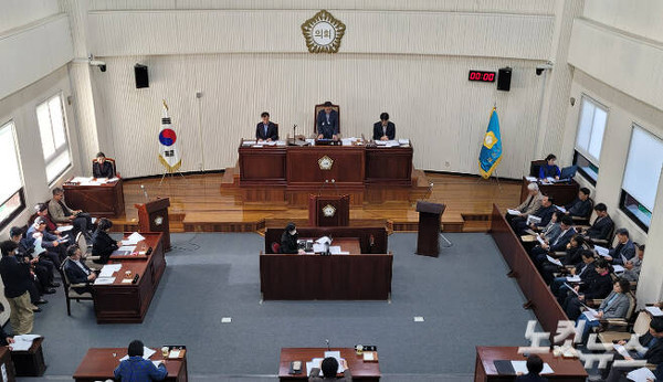 7일 과천시의회가 제279회 임시회 2차 본회의를 개최했다. 박창주 기자